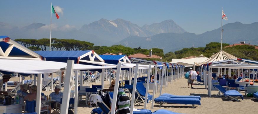 A Guide to the Best Beach Clubs in Forte dei Marmi